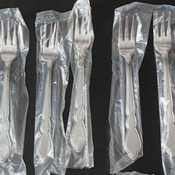 Lot of 6 COCKTAIL/SEAFOOD Vintage International Stainless Forks Korea New! - Picture 8 of 10